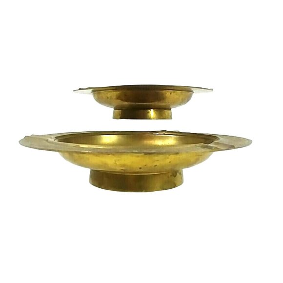 Brass Ashtrays with Tooled Embossed Raised Relief Floral Pattern Vintage - Picture 2 of 8